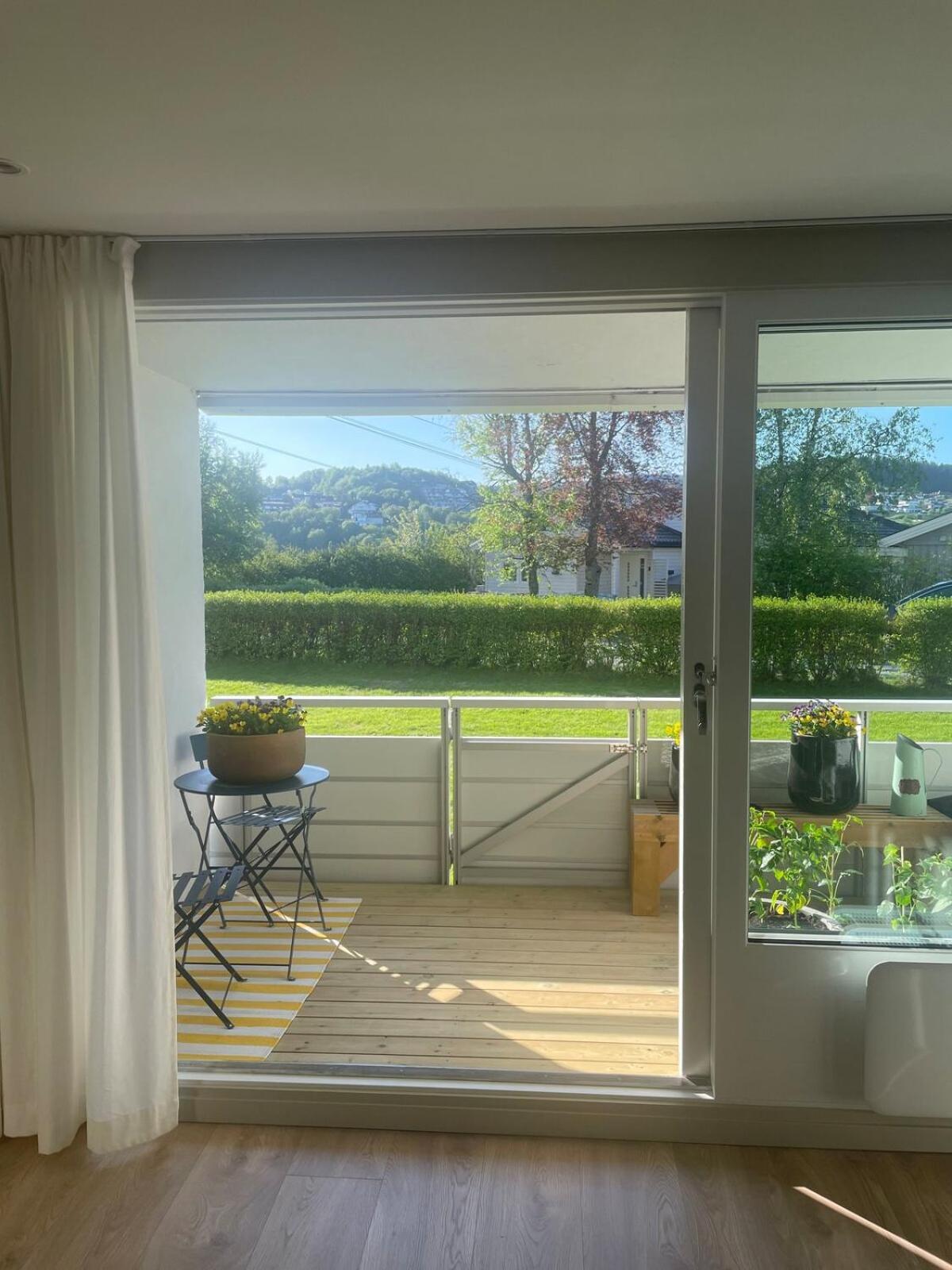 5 Star Sentral And Modern 3-bedroom Apartment, With Free Parking! Leilighet Trondheim