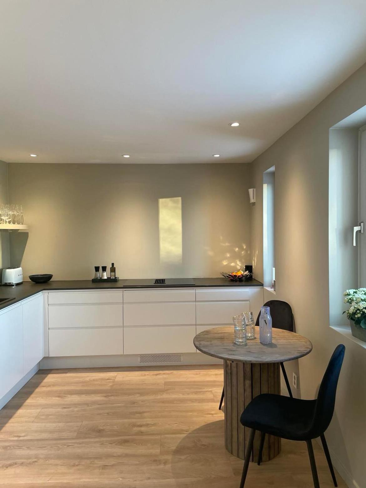 5 Star Sentral And Modern 3-bedroom Apartment, With Free Parking! * Trondheim